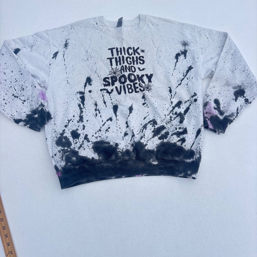 Gildan Thick Thighs Spooky Vibes Sweatshirt Large Bleach Splatter Halloween